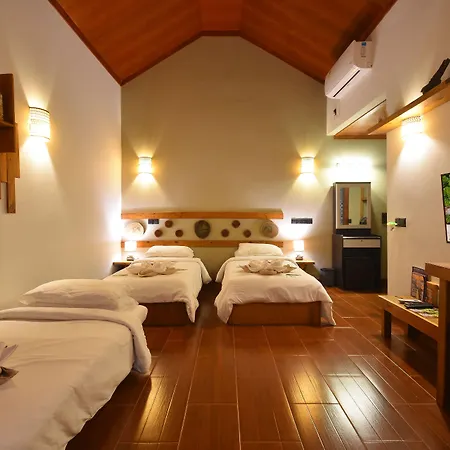 Beach Villa Ukulhas-3